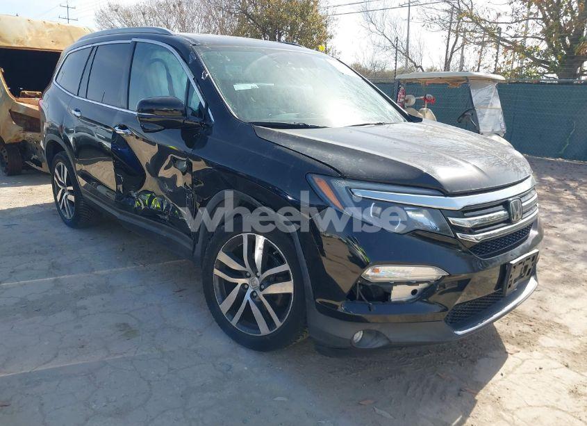 2016 Honda Pilot TOURING (VIN 5FNYF6H90GB107620) main photo