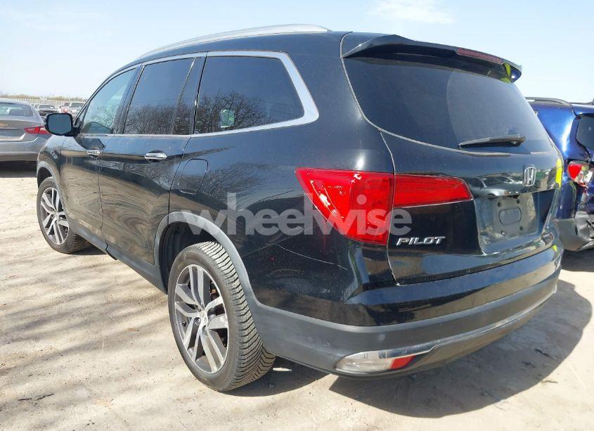Photo 3 of 2016 Honda Pilot TOURING (VIN 5FNYF6H90GB107620)