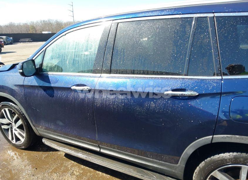 Photo 14 of 2017 Honda Pilot TOURING (VIN 5FNYF6H90HB001895)