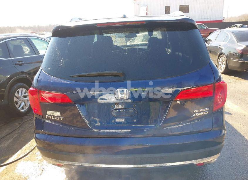 Photo 16 of 2017 Honda Pilot TOURING (VIN 5FNYF6H90HB001895)