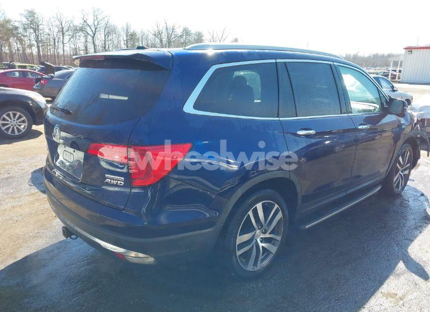 Photo 4 of 2017 Honda Pilot TOURING (VIN 5FNYF6H90HB001895)