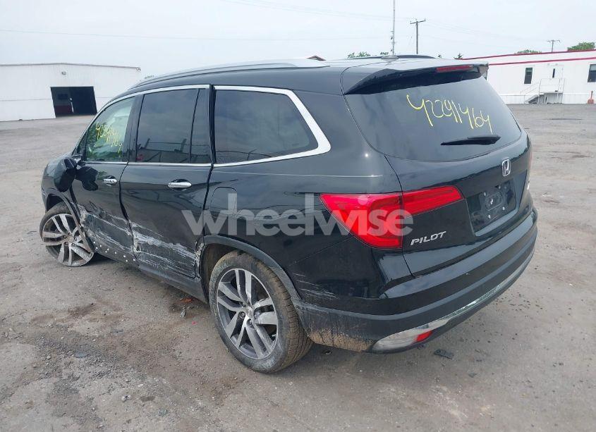 Photo 3 of 2017 Honda Pilot TOURING (VIN 5FNYF6H90HB052474)
