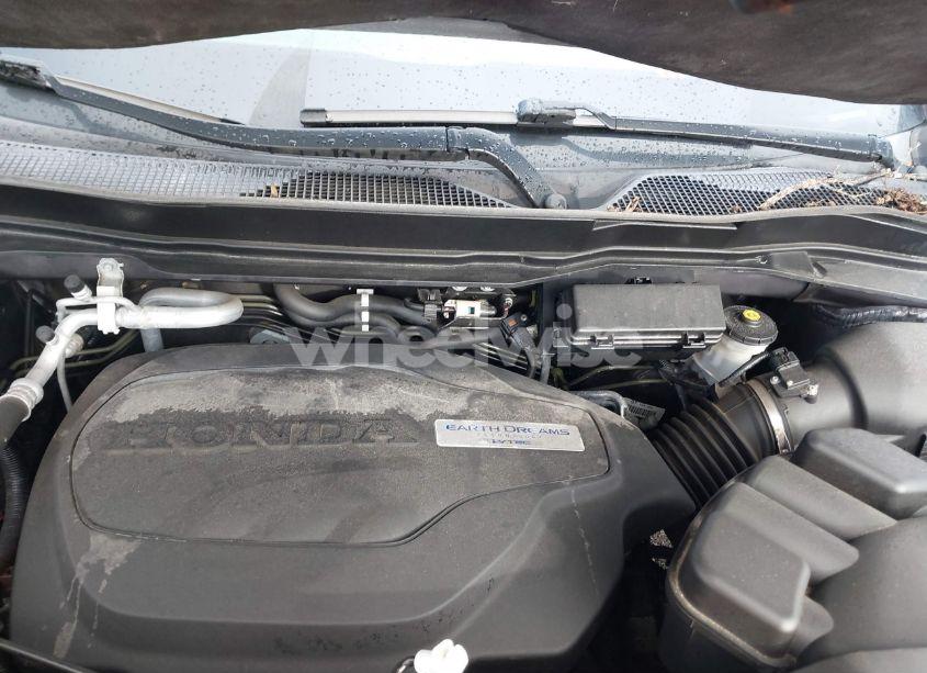 Photo 10 of 2017 Honda Pilot TOURING (VIN 5FNYF6H90HB100202)