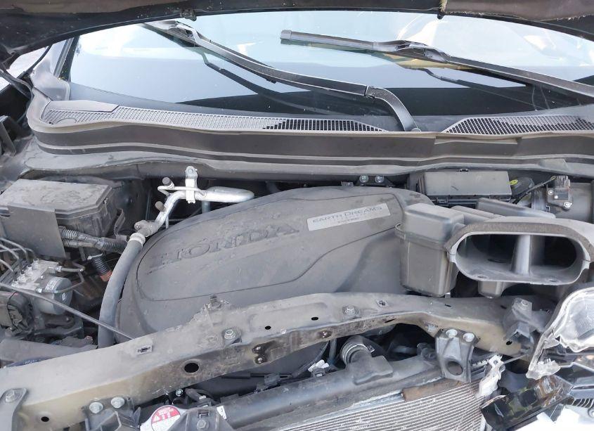 Photo 10 of 2019 Honda Pilot TOURING (VIN 5FNYF6H90KB044253)