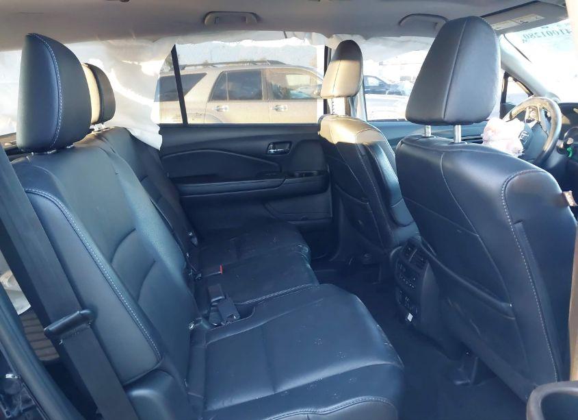 Photo 8 of 2019 Honda Pilot TOURING (VIN 5FNYF6H90KB044253)
