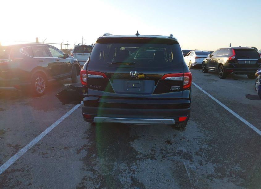 Photo 16 of 2020 Honda Pilot AWD TOURING 8 PASSENGER (VIN 5FNYF6H90LB008869)