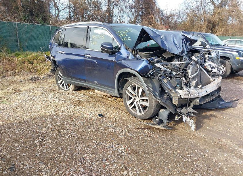 2017 Honda Pilot TOURING (VIN 5FNYF6H91HB005115) main photo