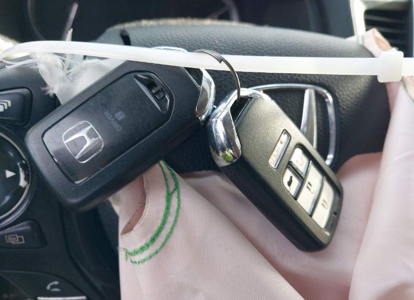 Photo 11 of 2017 Honda Pilot TOURING (VIN 5FNYF6H91HB005115)