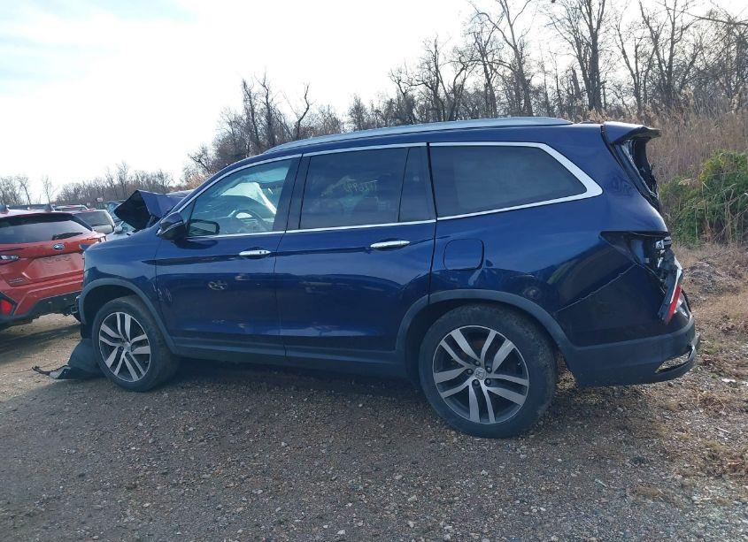 Photo 15 of 2017 Honda Pilot TOURING (VIN 5FNYF6H91HB005115)