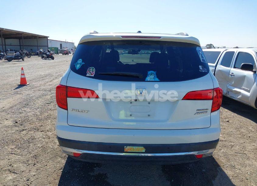 Photo 16 of 2017 Honda Pilot TOURING (VIN 5FNYF6H91HB097505)