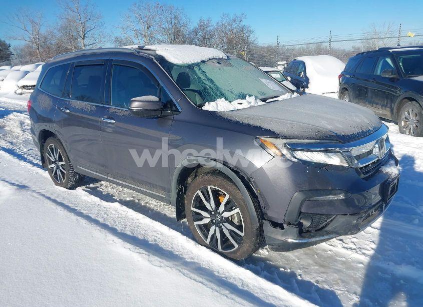 2019 Honda Pilot TOURING (VIN 5FNYF6H91KB094224) main photo