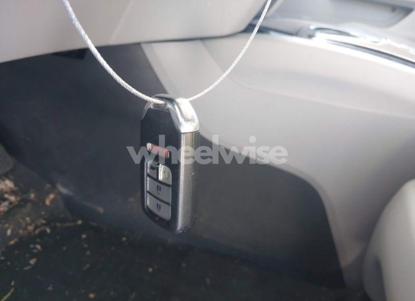 Photo 11 of 2019 Honda Pilot TOURING (VIN 5FNYF6H91KB094224)