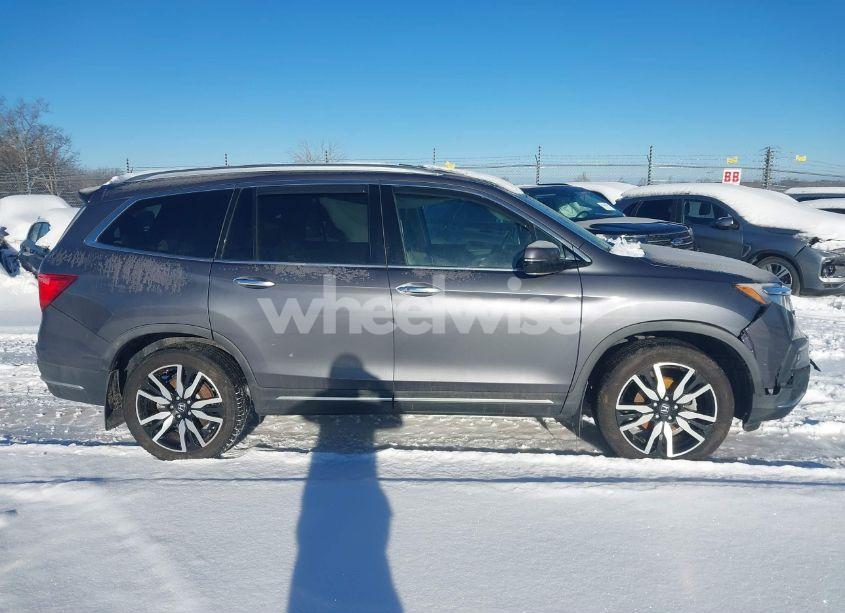 Photo 13 of 2019 Honda Pilot TOURING (VIN 5FNYF6H91KB094224)