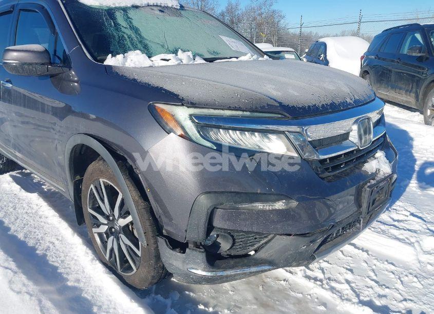 Photo 6 of 2019 Honda Pilot TOURING (VIN 5FNYF6H91KB094224)