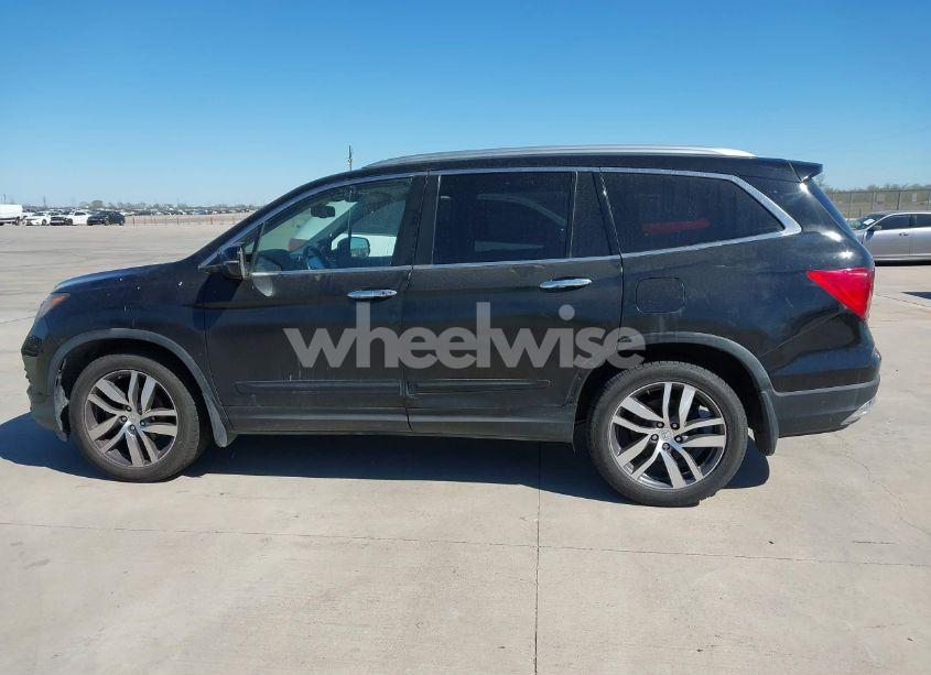 Photo 14 of 2016 Honda Pilot TOURING (VIN 5FNYF6H92GB083370)