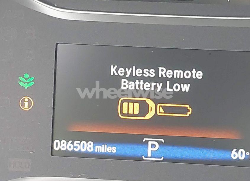 Photo 15 of 2016 Honda Pilot TOURING (VIN 5FNYF6H92GB083952)