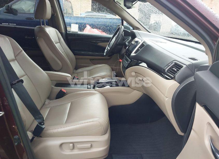 Photo 5 of 2016 Honda Pilot TOURING (VIN 5FNYF6H92GB083952)