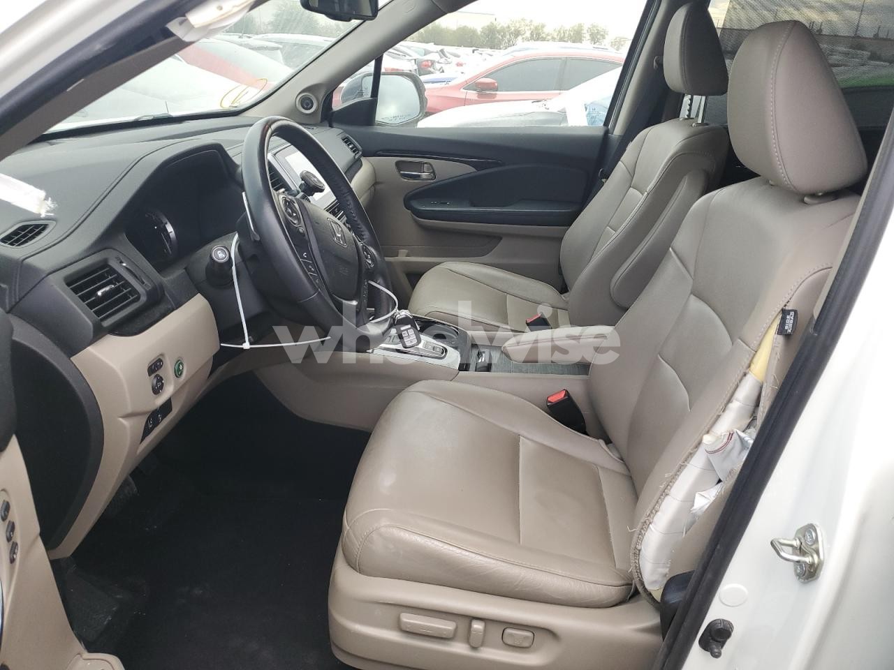 Photo 7 of 2016 HONDA PILOT TOURING (VIN 5FNYF6H92GB093462)