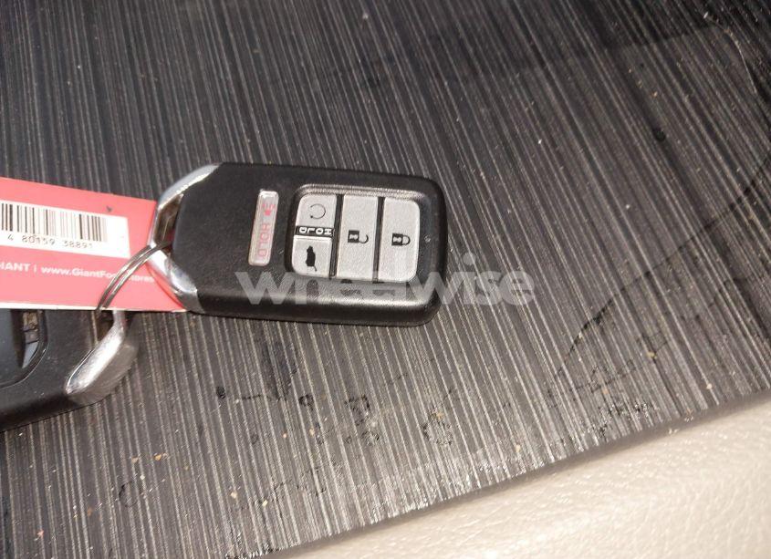 Photo 11 of 2018 Honda Pilot TOURING (VIN 5FNYF6H92JB053566)