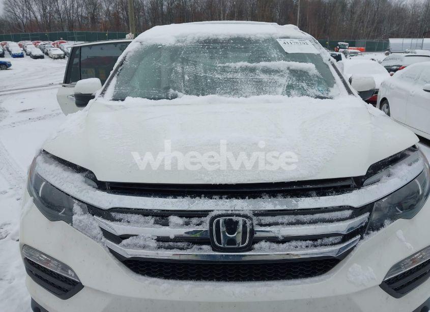 Photo 12 of 2018 Honda Pilot TOURING (VIN 5FNYF6H92JB053566)