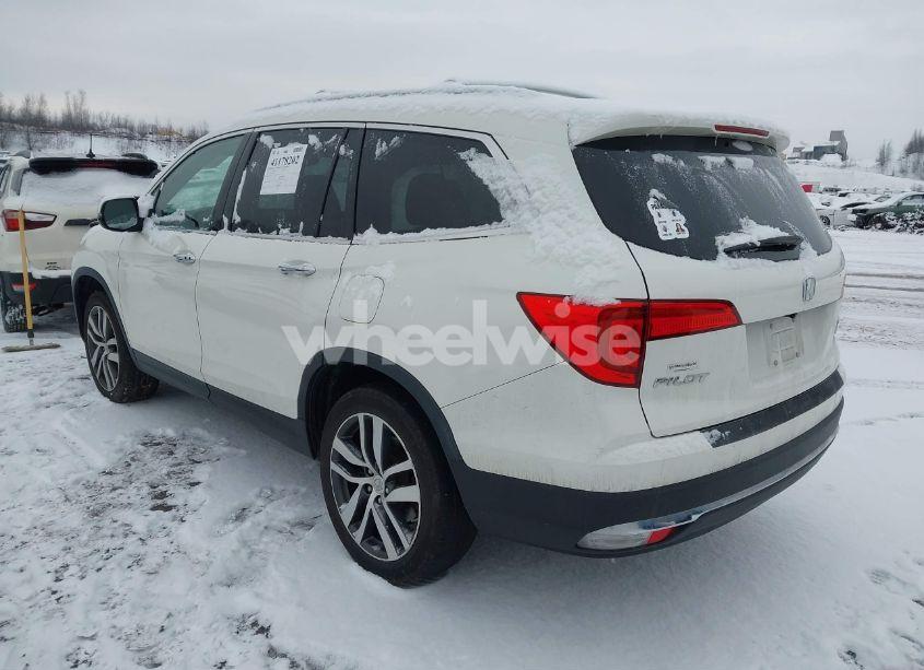 Photo 3 of 2018 Honda Pilot TOURING (VIN 5FNYF6H92JB053566)