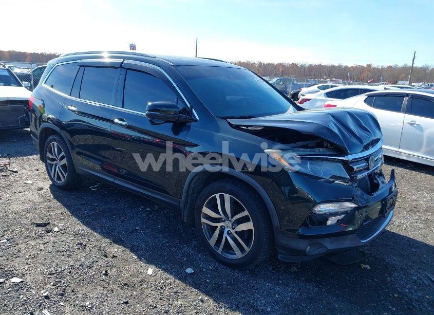 2016 Honda Pilot TOURING (VIN 5FNYF6H93GB017894) main photo