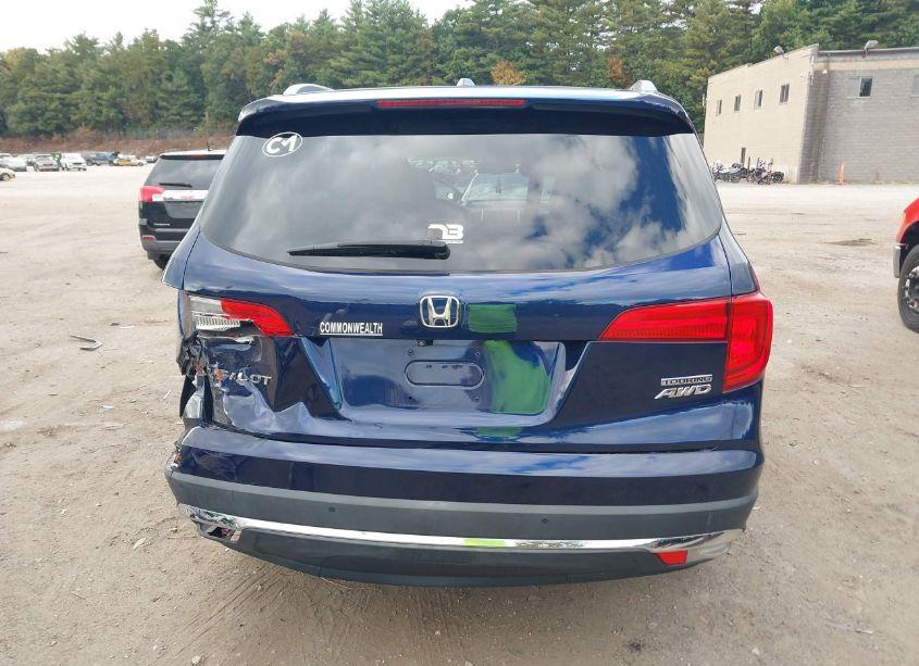 Photo 17 of 2016 Honda Pilot TOURING (VIN 5FNYF6H93GB018124)