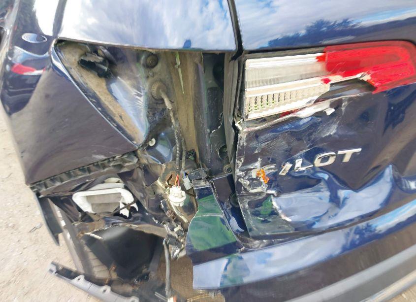 Photo 18 of 2016 Honda Pilot TOURING (VIN 5FNYF6H93GB018124)