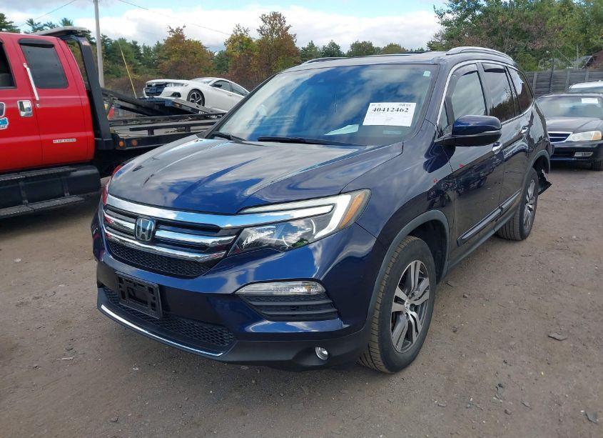 Photo 2 of 2016 Honda Pilot TOURING (VIN 5FNYF6H93GB018124)