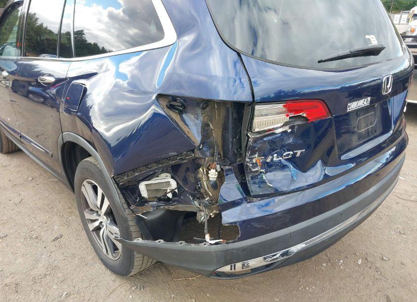 Photo 6 of 2016 Honda Pilot TOURING (VIN 5FNYF6H93GB018124)