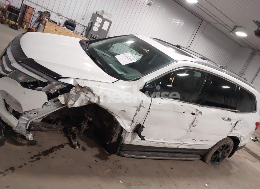 Photo 6 of 2016 Honda Pilot TOURING (VIN 5FNYF6H93GB078601)