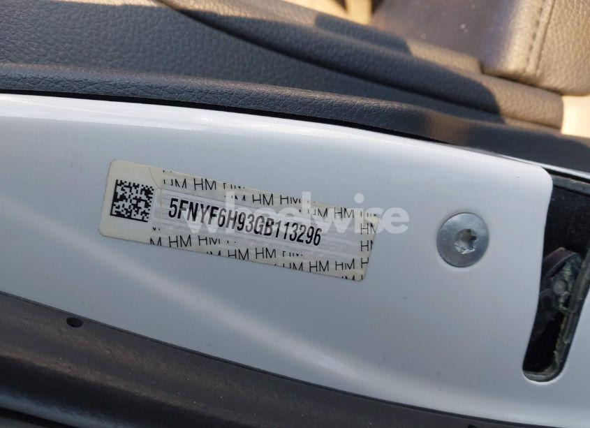 Photo 9 of 2016 Honda Pilot TOURING (VIN 5FNYF6H93GB113296)