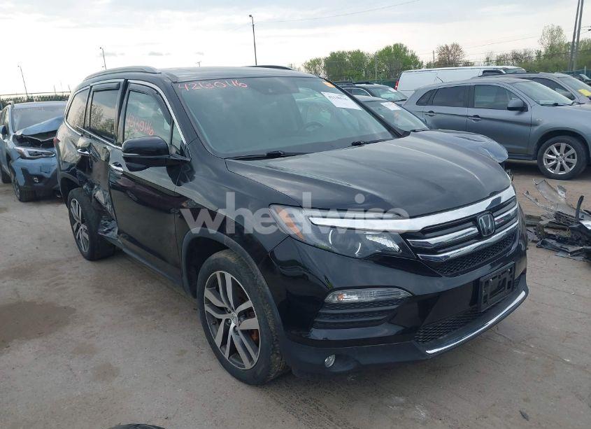 2017 Honda Pilot TOURING (VIN 5FNYF6H93HB028122) main photo