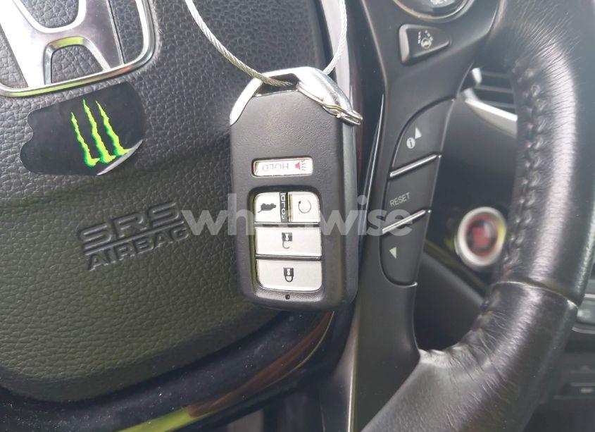 Photo 11 of 2017 Honda Pilot TOURING (VIN 5FNYF6H93HB028122)