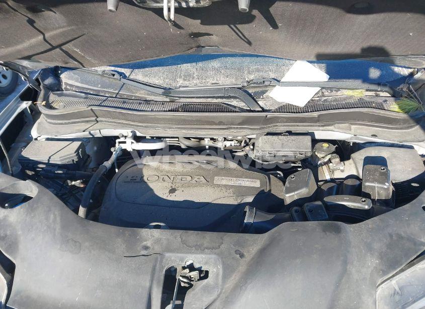 Photo 10 of 2016 Honda Pilot TOURING (VIN 5FNYF6H94GB085217)