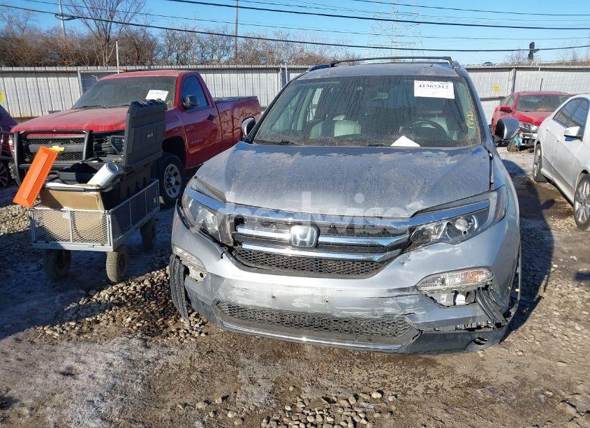 Photo 12 of 2016 Honda Pilot TOURING (VIN 5FNYF6H94GB085217)