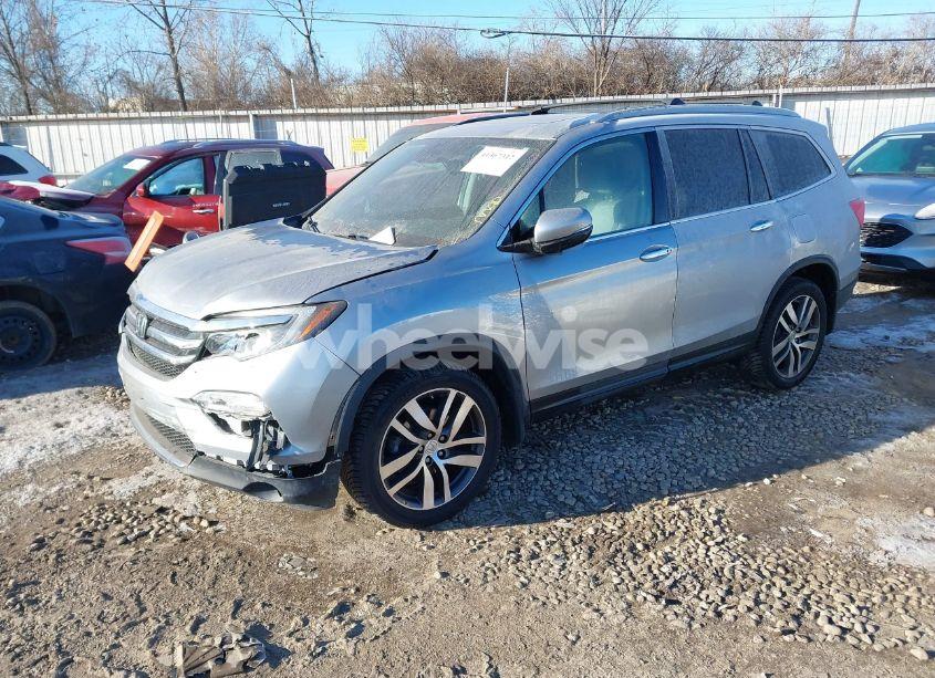 Photo 2 of 2016 Honda Pilot TOURING (VIN 5FNYF6H94GB085217)