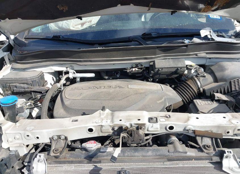 Photo 10 of 2017 Honda Pilot TOURING (VIN 5FNYF6H94HB044328)