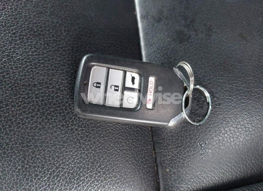 Photo 11 of 2018 Honda Pilot TOURING (VIN 5FNYF6H94JB042391)