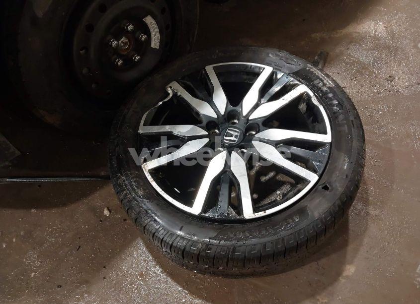 Photo 12 of 2019 Honda Pilot TOURING (VIN 5FNYF6H94KB052453)