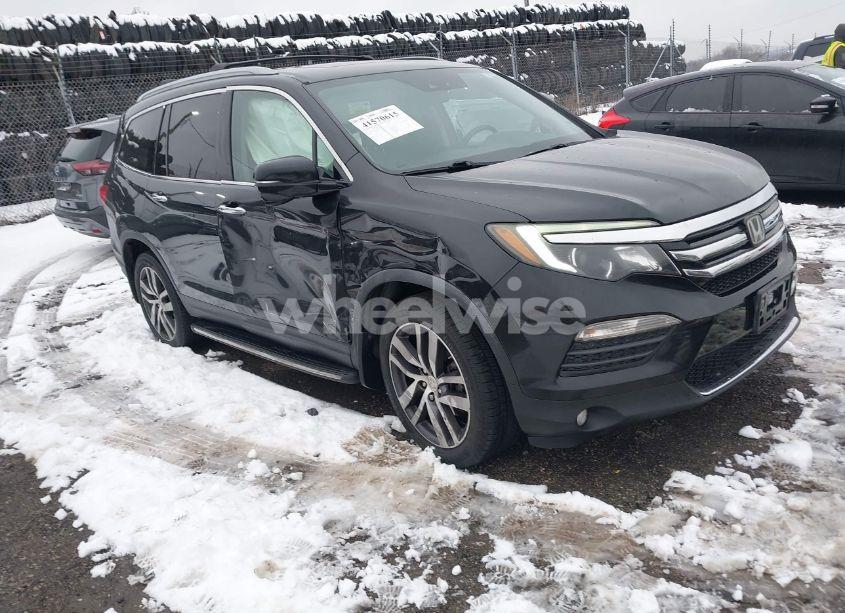 2016 Honda Pilot TOURING (VIN 5FNYF6H95GB014608) main photo