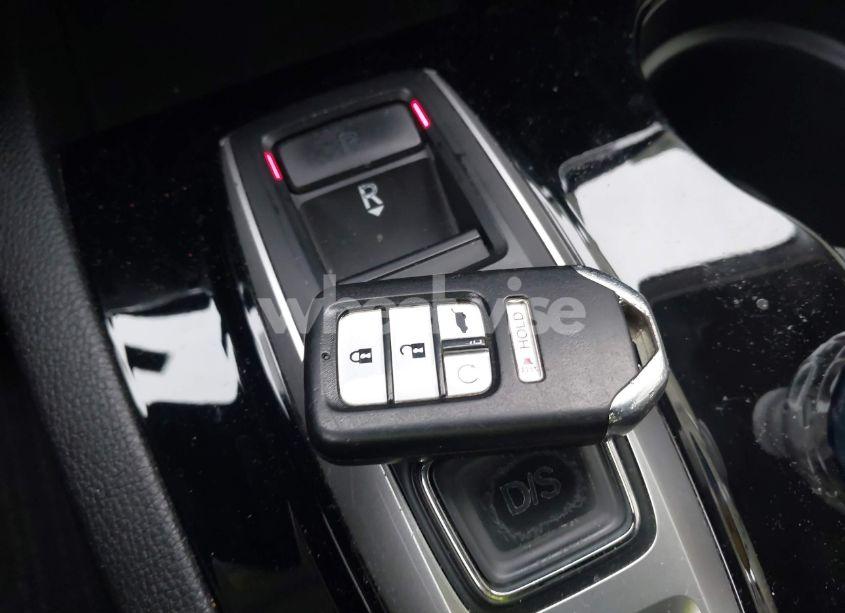 Photo 11 of 2016 Honda Pilot TOURING (VIN 5FNYF6H95GB014608)