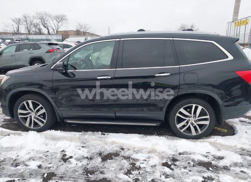 Photo 14 of 2016 Honda Pilot TOURING (VIN 5FNYF6H95GB014608)