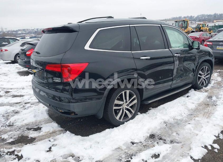 Photo 4 of 2016 Honda Pilot TOURING (VIN 5FNYF6H95GB014608)