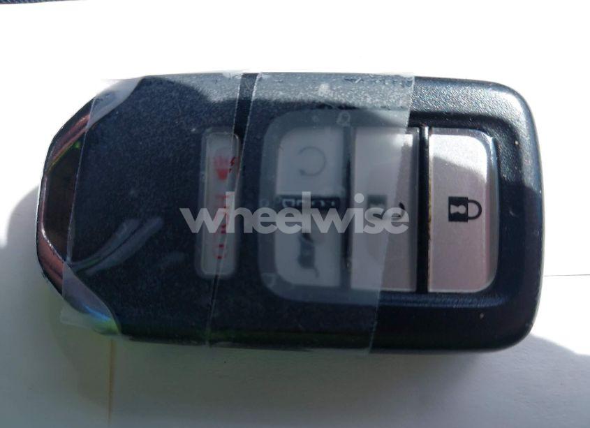 Photo 11 of 2016 Honda Pilot TOURING (VIN 5FNYF6H95GB062089)