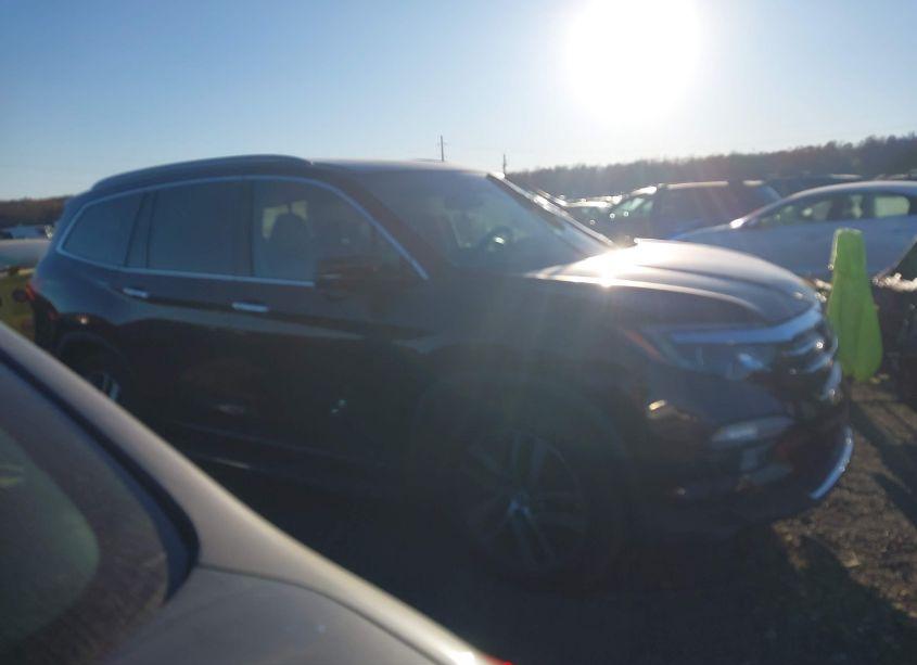 Photo 13 of 2016 Honda Pilot TOURING (VIN 5FNYF6H95GB096551)