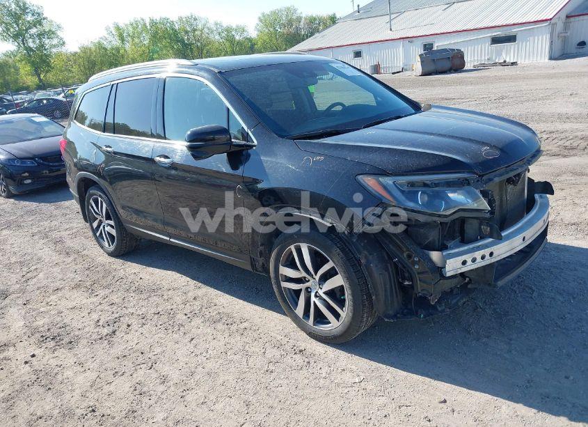 2016 Honda Pilot TOURING (VIN 5FNYF6H95GB104180) main photo