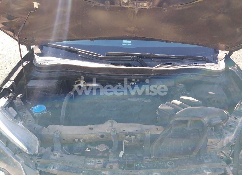 Photo 10 of 2016 Honda Pilot TOURING (VIN 5FNYF6H95GB104180)