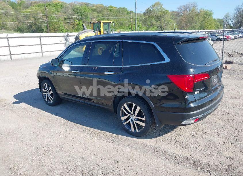 Photo 3 of 2016 Honda Pilot TOURING (VIN 5FNYF6H95GB104180)