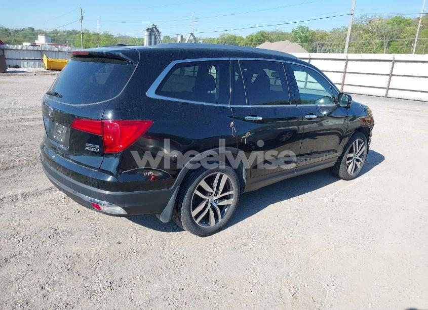 Photo 4 of 2016 Honda Pilot TOURING (VIN 5FNYF6H95GB104180)